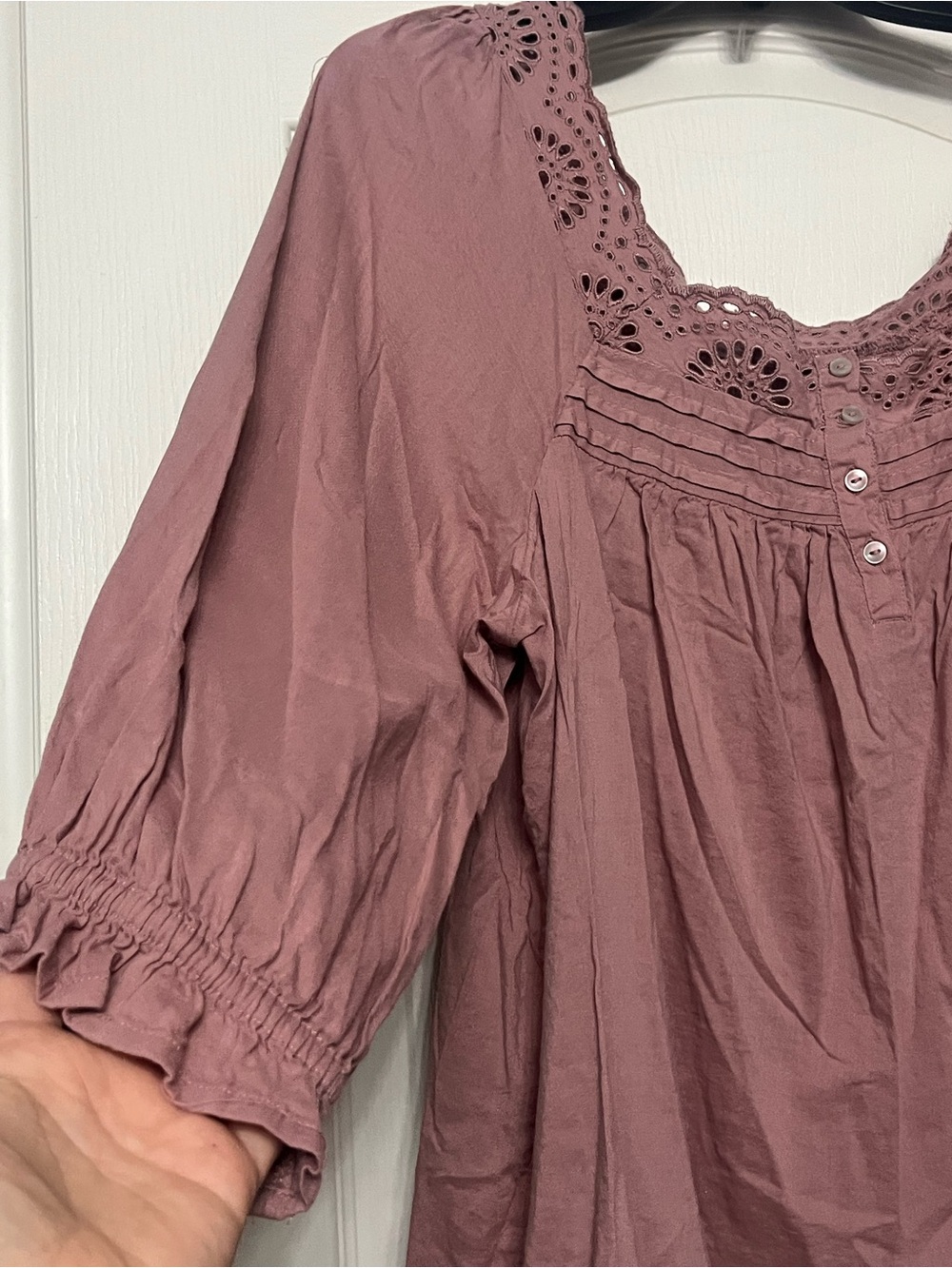 Womens Dusty Rose-Pink Crochet Trim Peasant Top - Picture 4 of 5